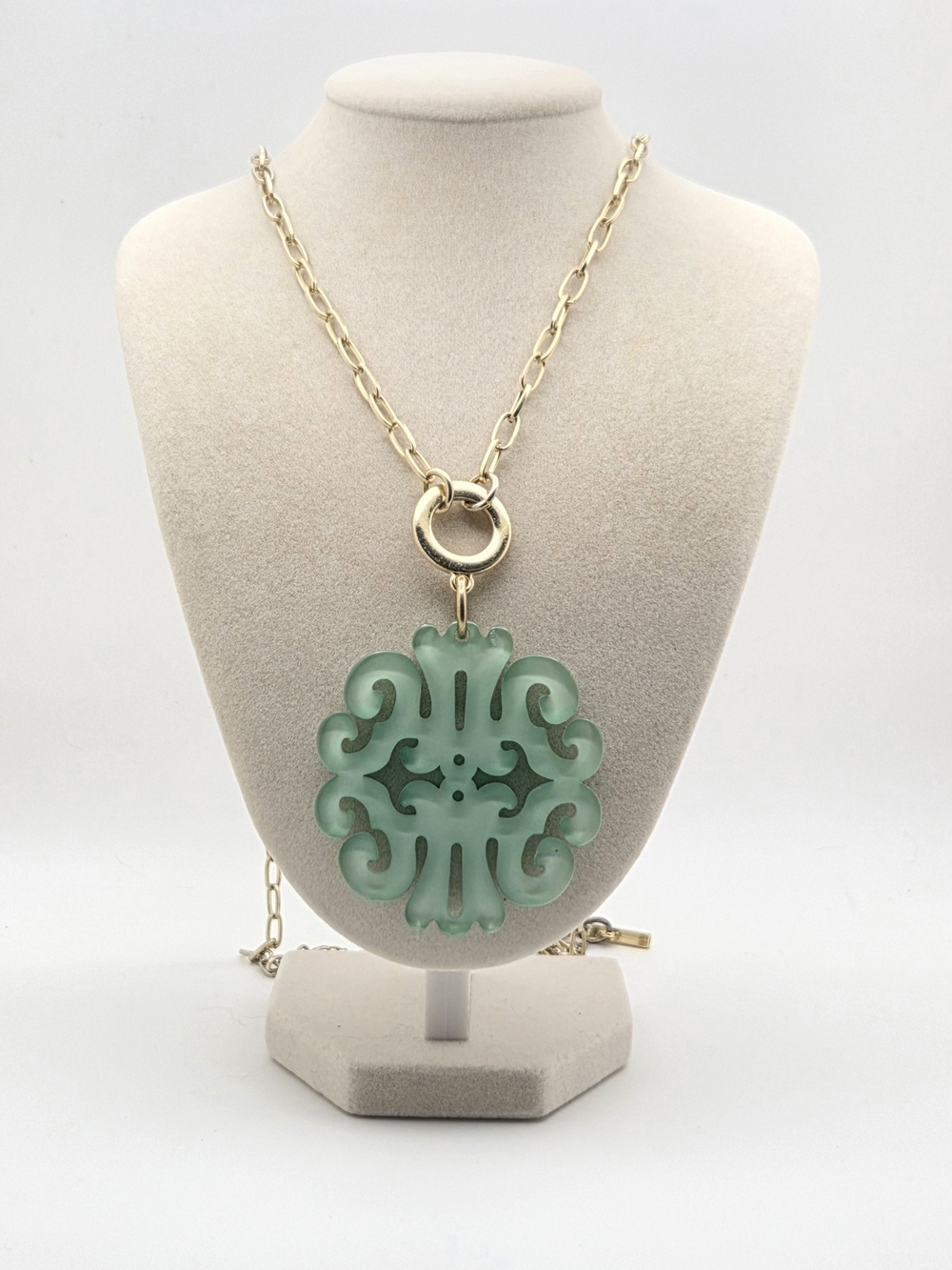 ZENZII "Just Scroll with It" Resin Medallion Necklace – Sage Green – 36"